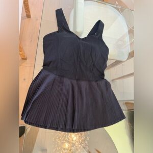 LULULEMON ATHLETICA RARE BLACK CITY PLEAT PLEATED WORK OUT TANK TOP